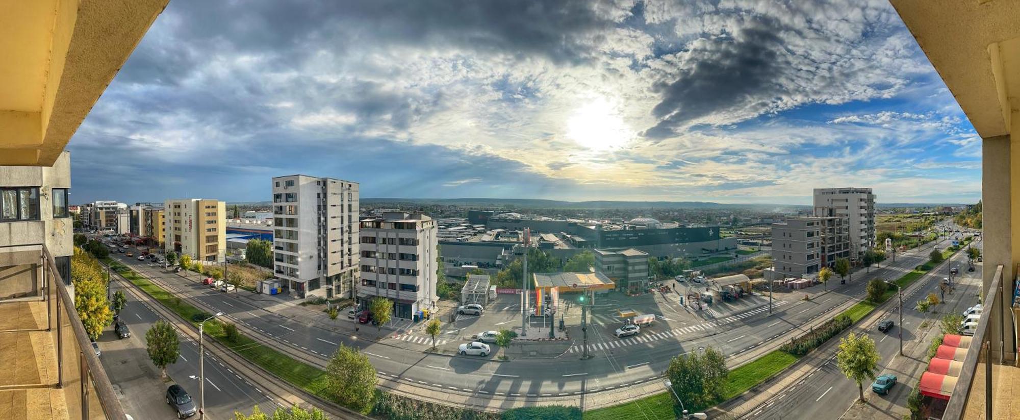 Fancy Apartament Promenada Balcon Panoramic, Parcare, Incalzire Pardoseala, Self Check In Craiova Extérieur photo